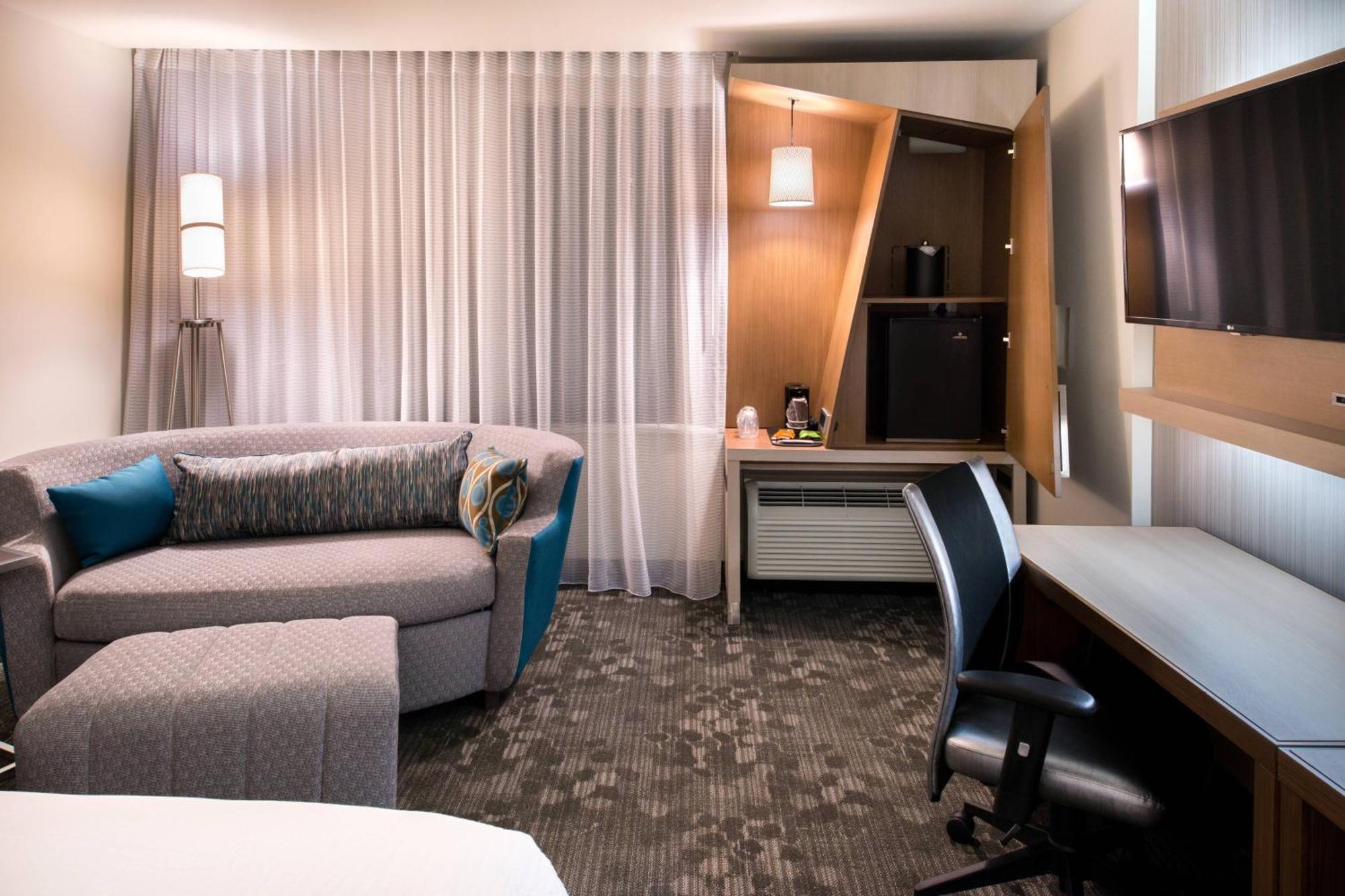 Courtyard By Marriott ג'קסונוויל מראה חיצוני תמונה